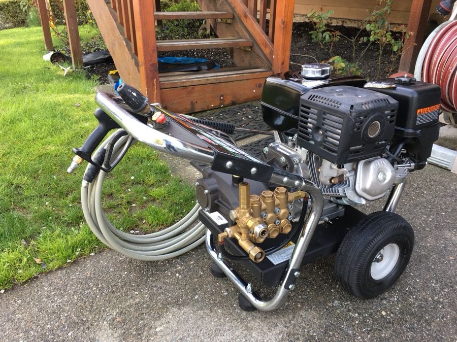 Shark DG-383537 3,500 PSI 3.8 GPM Honda GX390 Gas Powered Industrial Series Pressure Washer,great condition