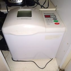 Working Bread Maker