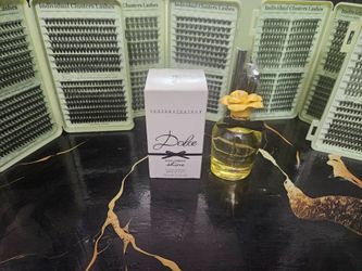 Dolce & gabbana perfume and eyelashes