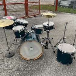 Drum set