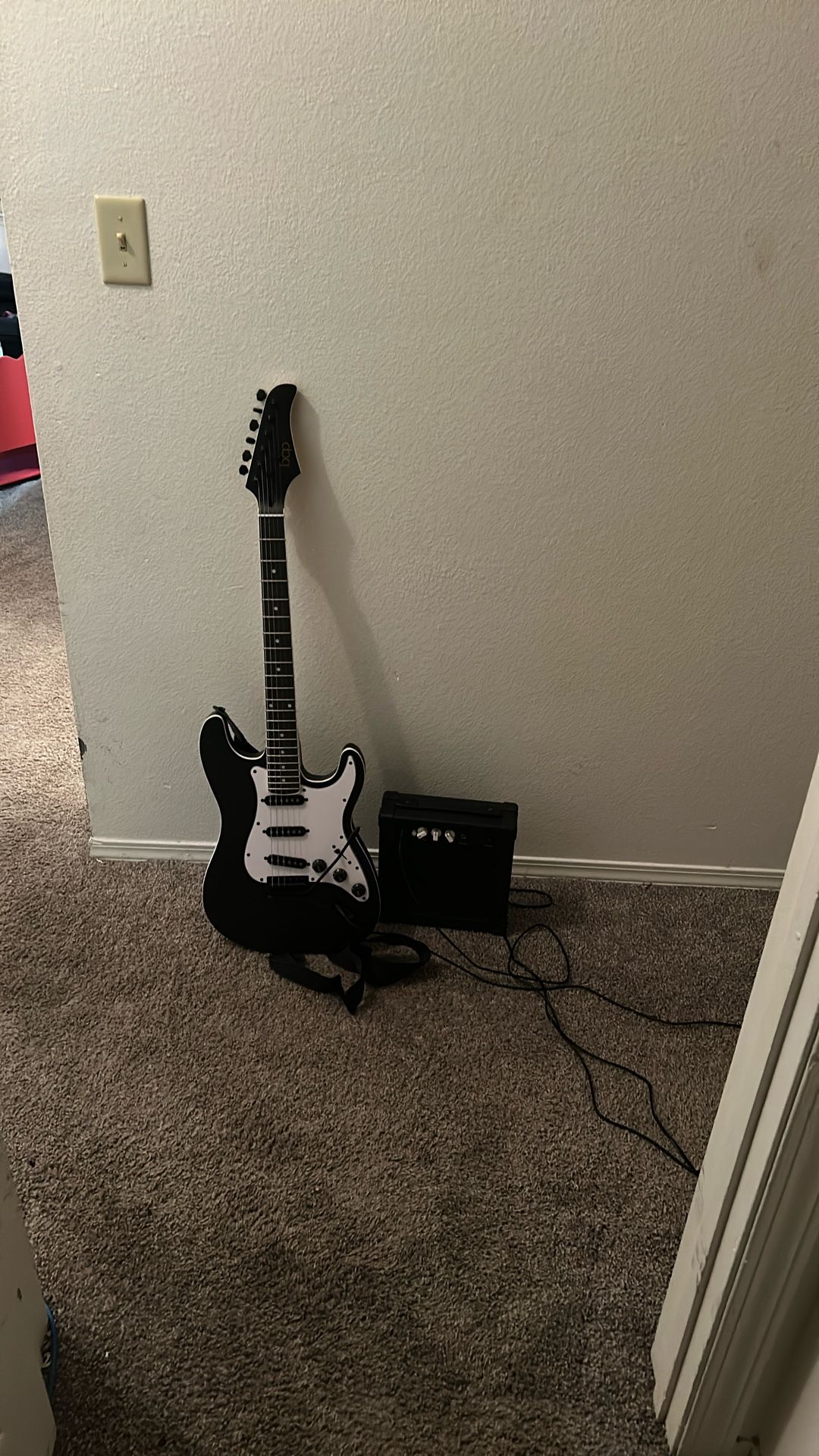Electric Guitar Perfect For Beginners!