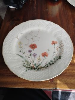 Vintage Mikasa Margaux dinner plate 11" set of 2