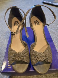 Madden Girl Open Toe Sandals Size 8.5