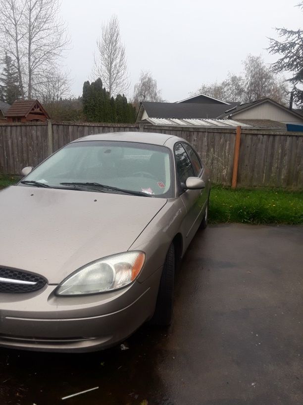 2002 Ford Taurus