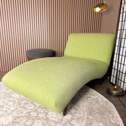 Green Mid-Century Style Wave Chaise Lounge