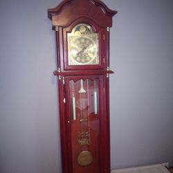 Old Grandmother's Clock