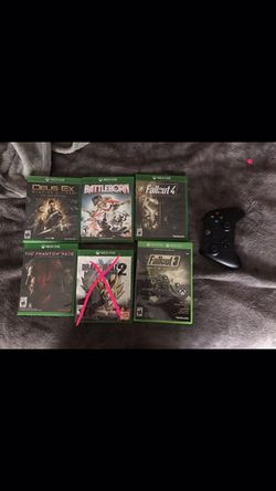 Xbox one games and controller