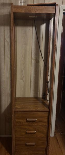 2 oak drawers w glass shelves & built in lamp