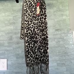 NWT Black & White Animal Print Soft Scarf