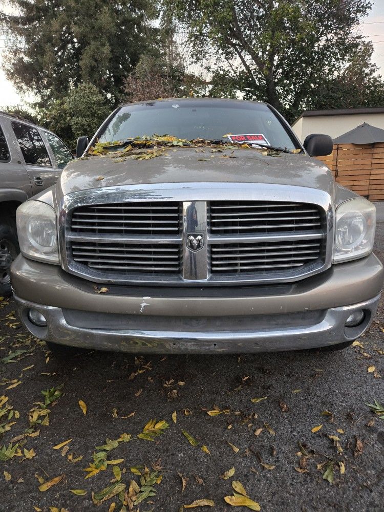 Ram 1500 Hemi 5.7 Liter