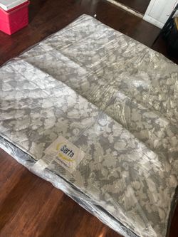 Serta RV mattress 72x80 NEW