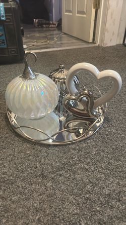 White silver set