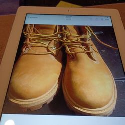 6 IN WHEAT. TIMBERLAND  YOUTH BOOT SIZE 4M
