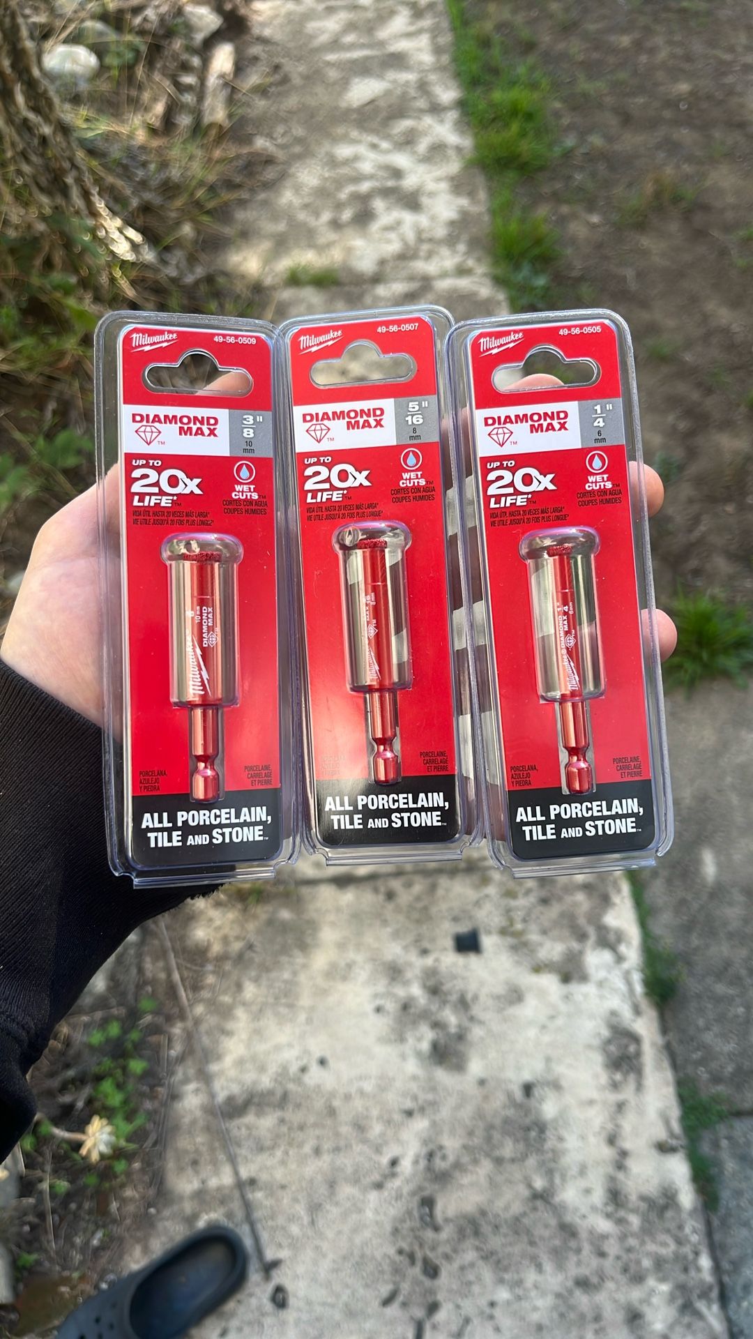 milwaukee diamond max drill buts for porcelain tile and stone.