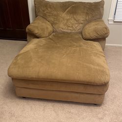 Comfortable Chaise Lounge Chair