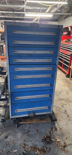 Vidmar 9 Drawer Cabinet