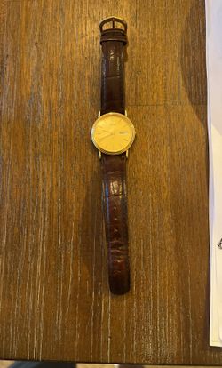 seiko classic watch with leather band