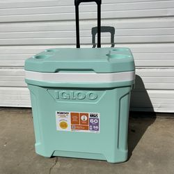 Igloo weeled cooler