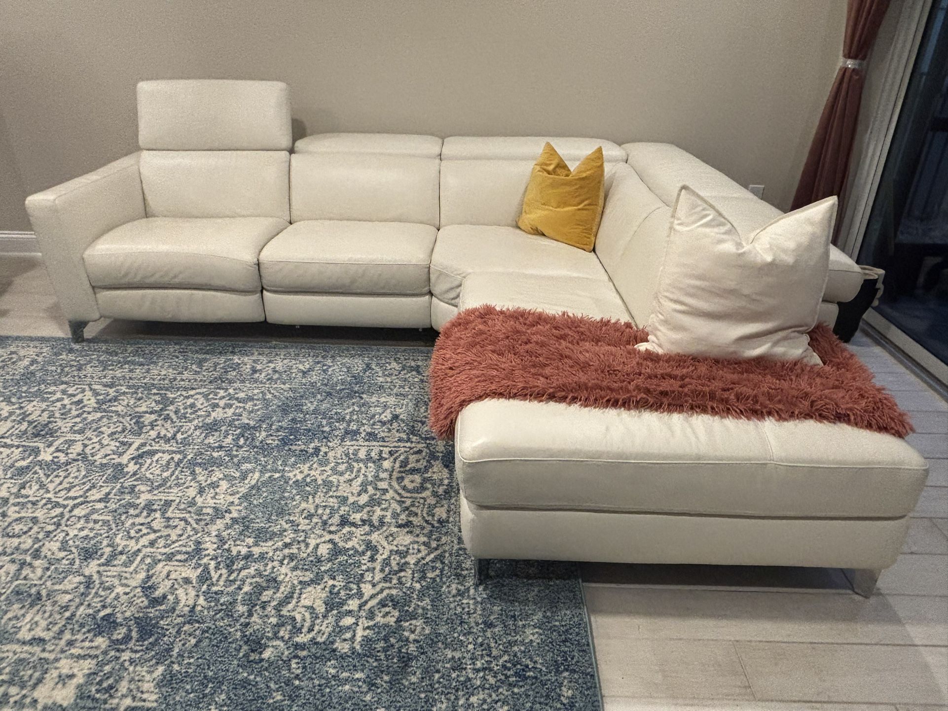 Natuzzi Italia Volo Premium Italian Leather 4 Piece Sectional
