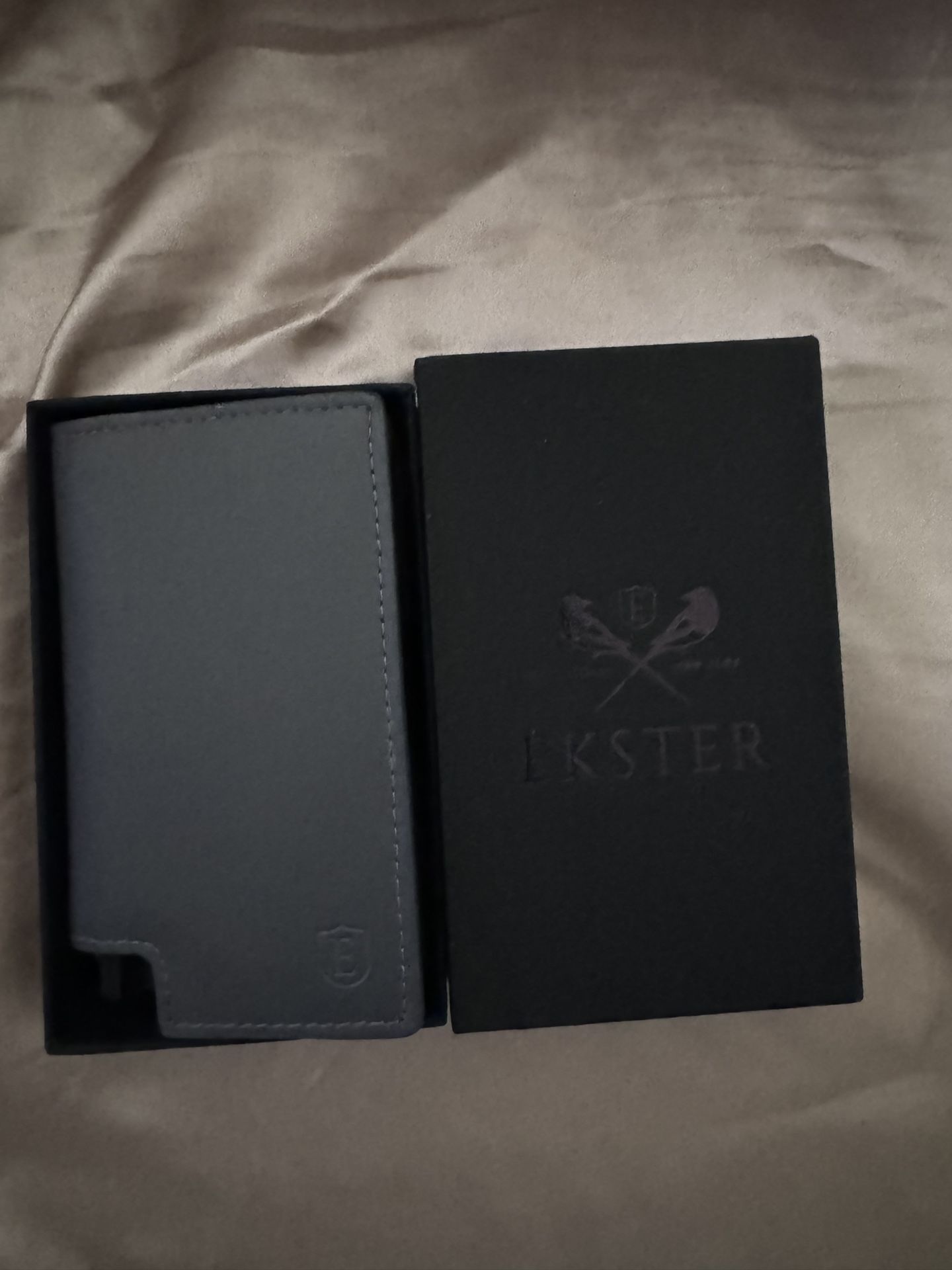 Brand New Ekster Parliament Wallet