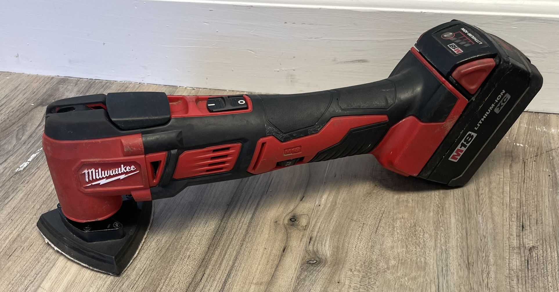 Milwaukee M18 2626-20 18V Cordless Oscillating Multi-Tool W/ M18 Battery