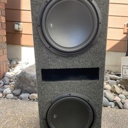 JL Audio 2x 12” W3 Subs Ported Box and JL 500/1 Amp