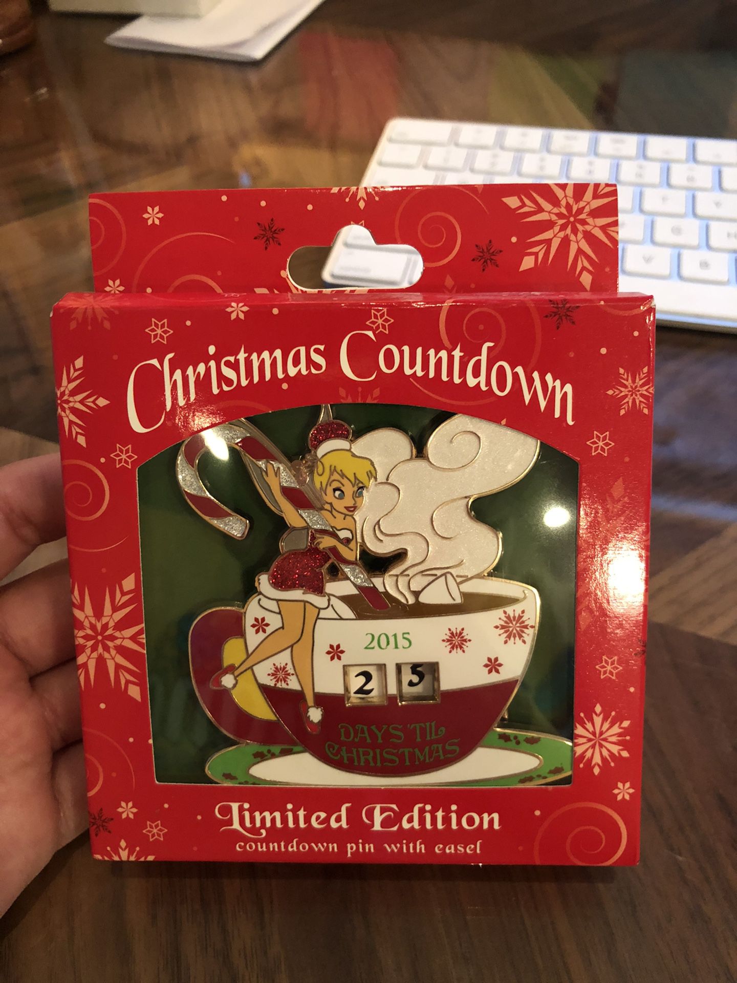 LE of 2000; Christmas Countdown Disney Pin 2015 ft. Tinkerbell