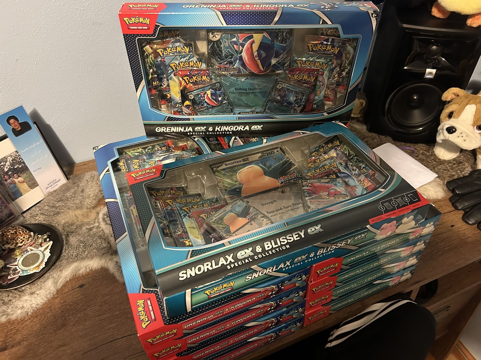 Pokémon: Special Collection Boxes (Kingdra & Greninja or Snorlax & Blissey)