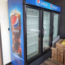 Merchandise 3 Doors Fridge  Cooler 
