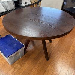 Round Wood Dining Table