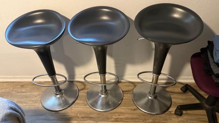 Authentic Mid-century Magis Bombo barstools from Italy. Vintage