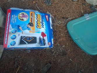 Basketball hoop game