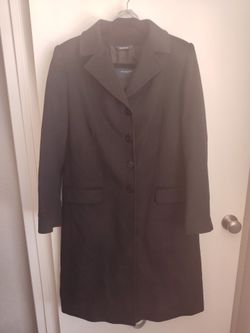 Burberry trenchcoat