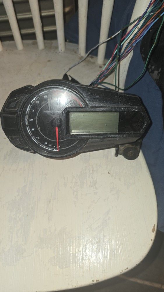 Kawasaki Z Pro Speedometer