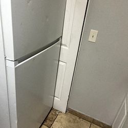 Lightly Used Midea Refrigerator