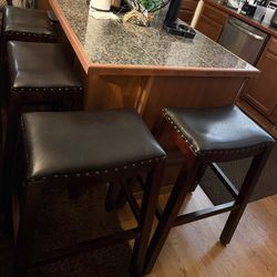 Counter-height 25” Barstools (Set of 4 - $100 OBO)