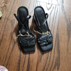 Black Heels Size 8 NEW