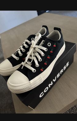 Cherry Converse
