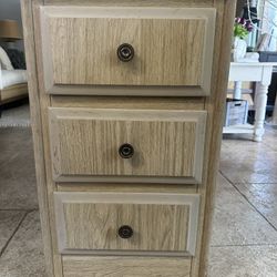 3 Drawer Nightstand 