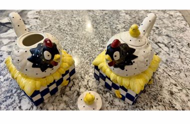 Vintage Cook's Club Barnyard Collection Ceramic Hen & Chicks Teapot