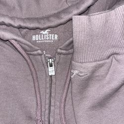 Hollister size Small 