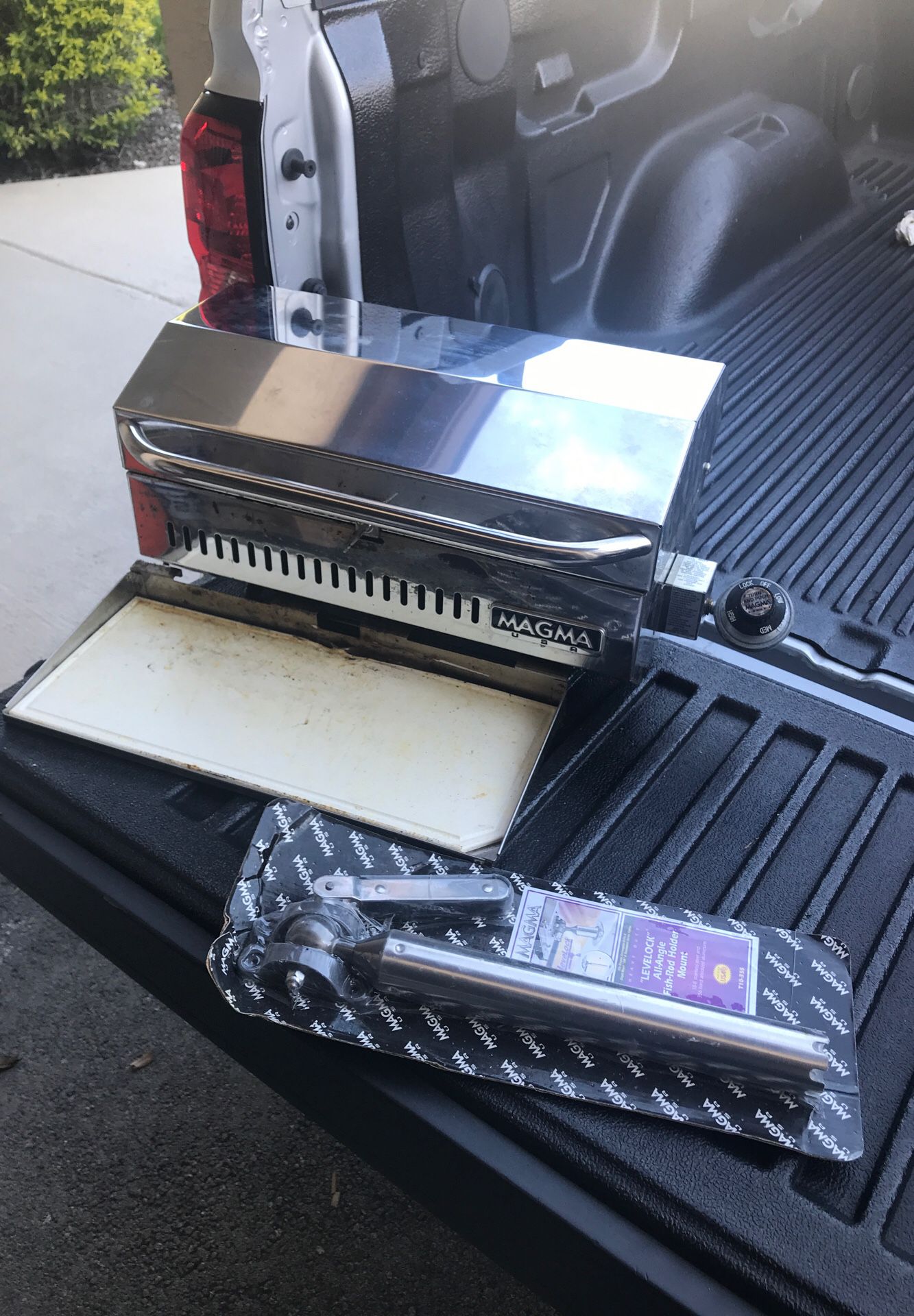 Magma stainless steel marine grill & accessories