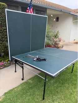 Ping pong table