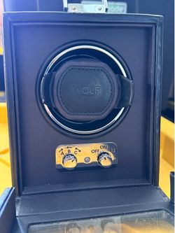 Wolf watch winder