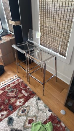 2 set stools