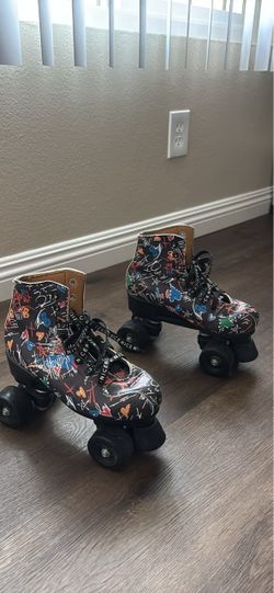 Graffiti Roller Skates – Size 6