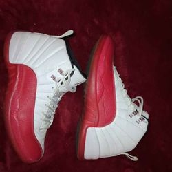 Jordan XII Cherry 🍒s. Insoles Included With Original Box. No Slant Bottoms Great Condition Size 10.5