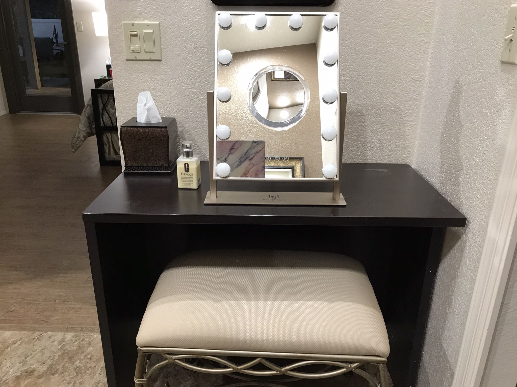 Small Desk/vanity In Dark Brown Wood