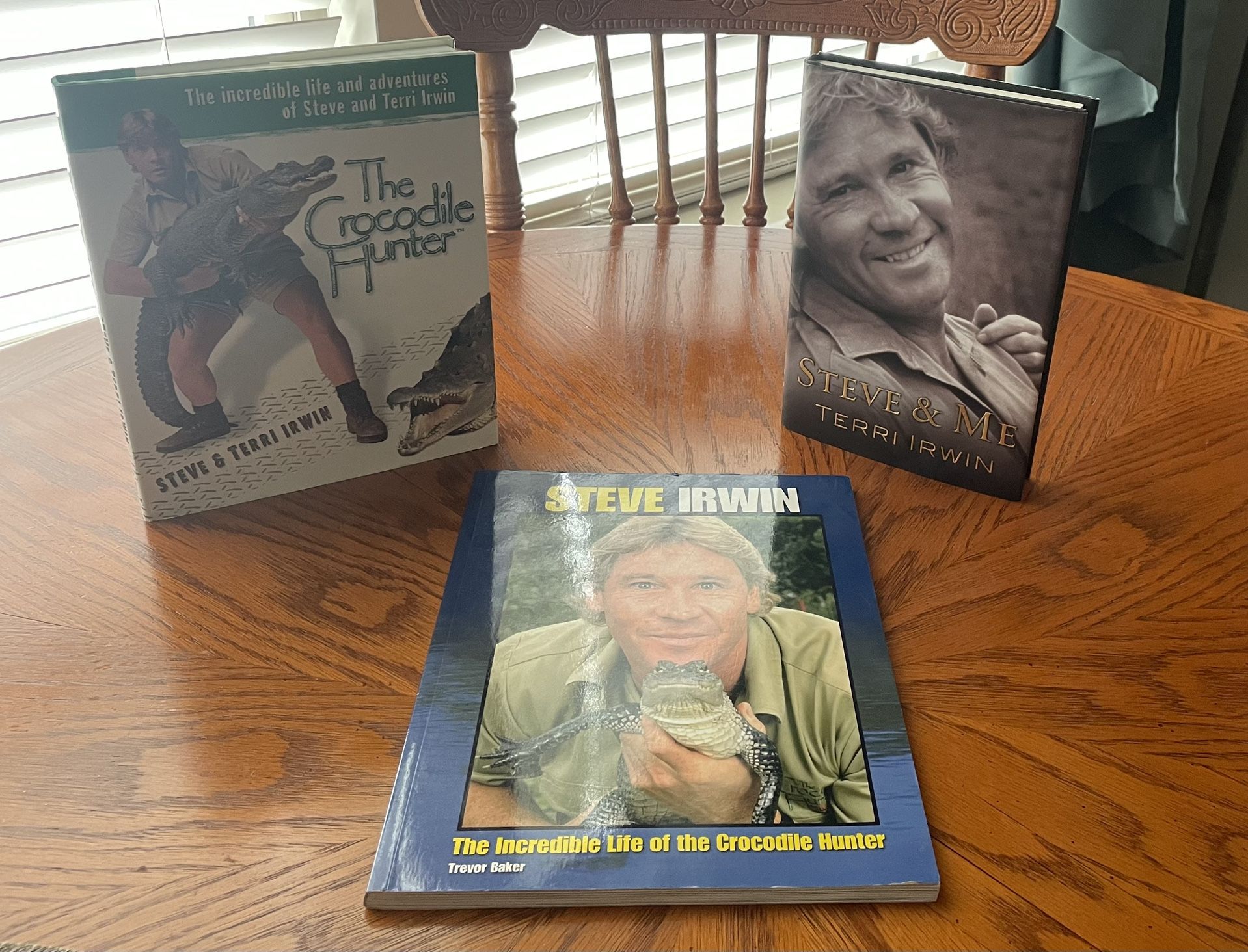Steve Irwin โCrocodile Hunterโ Mega Fan Set โ 3 Books + 18 DVDs ๐๐