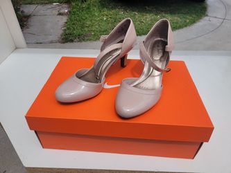 Women's Shoes Size 8